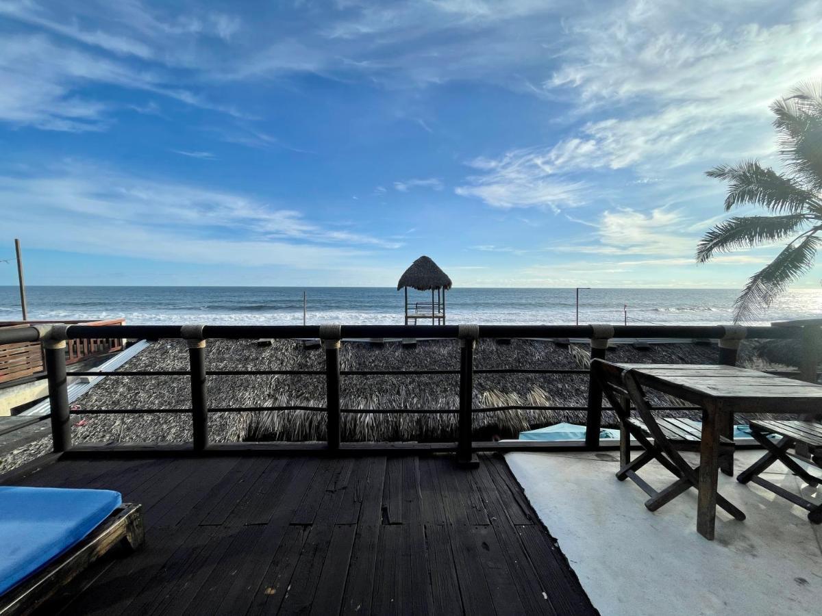 Johnnys Place Hotel Monterrico Eksteriør billede