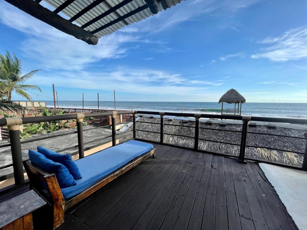 Johnnys Place Hotel Monterrico Eksteriør billede